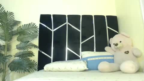 Kittie online show from March 28, 4:06 pm