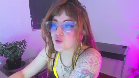 tekila__ online show from April 11, 11:30 pm