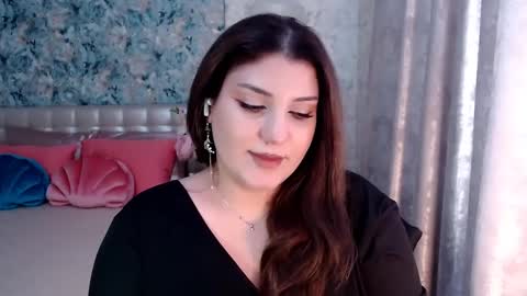 Tenderlybae online show from March 1, 8:13 am