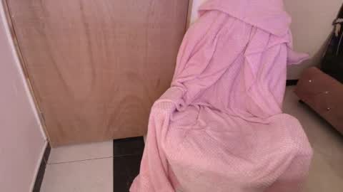 Terra Elowen online show from March 4, 11:28 am