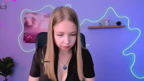 teya_starling online show from May 22, 7:50 am