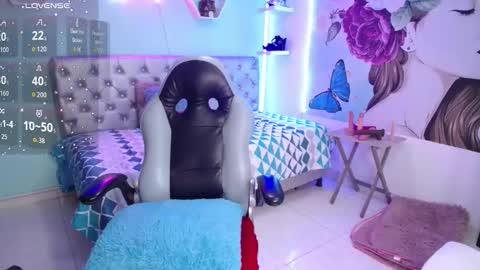 Andrea online show from March 9, 2:48 am