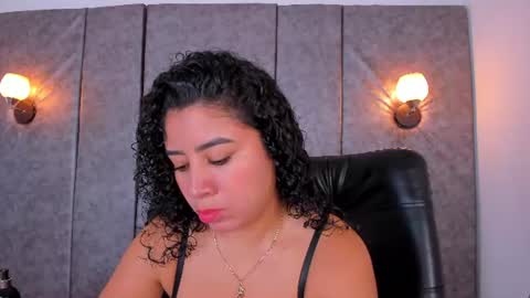 thara webstter online show from July 8, 11:56 am