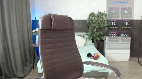 the_ice_owl online show from March 30, 2:22 am