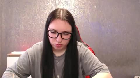 Lisa online show from April 19, 10:59 am