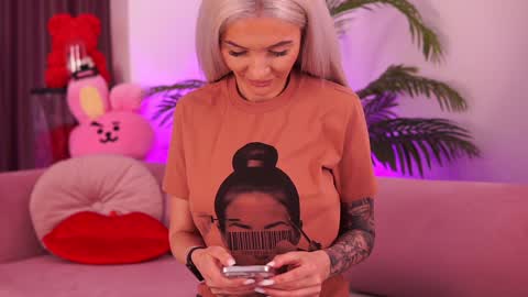 Deea  online show from January 31, 4:27 pm