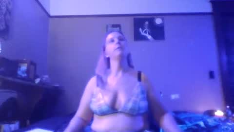 Thickthighs92 online show from December 29, 1:34 am