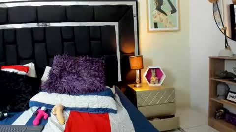thriana online show from June 25, 5:12 am