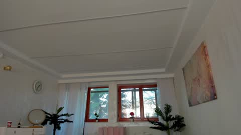 Tiffany Houston online show from January 20, 6:42 am