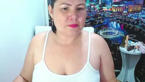 Tila online show from April 17, 1:08 am