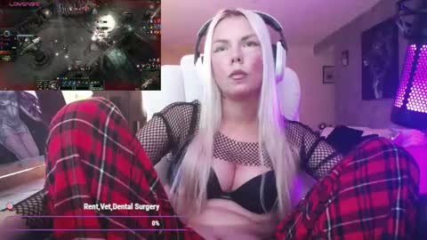 stage Kylie Sinner  brand CLITBAIT online show from May 27, 1:57 am