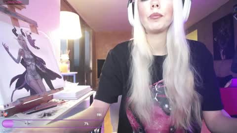 stage Kylie Sinner  brand CLITBAIT online show from April 2, 11:13 pm