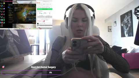 stage Kylie Sinner  brand CLITBAIT online show from May 26, 7:57 pm