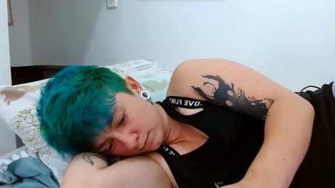 Blue online show from February 13, 3:35 pm