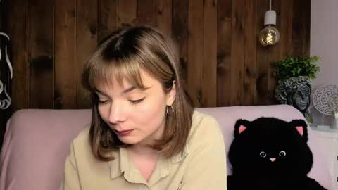Melissa online show from June 5, 7:42 pm