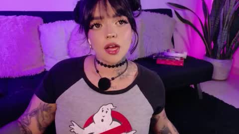 Val martinez  online show from March 4, 12:39 am