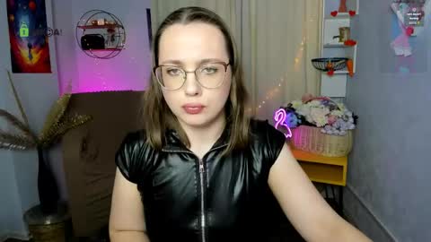 Trixy online show from April 11, 11:47 am