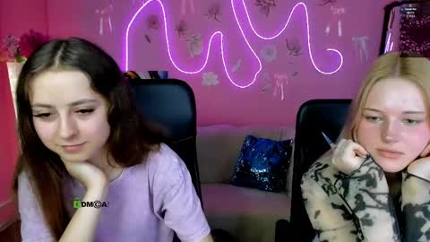 Trixy online show from April 23, 12:40 pm