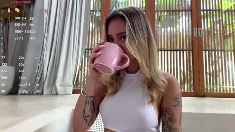 Mia online show from March 20, 5:34 am