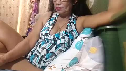 Mae online show from March 4, 11:22 pm