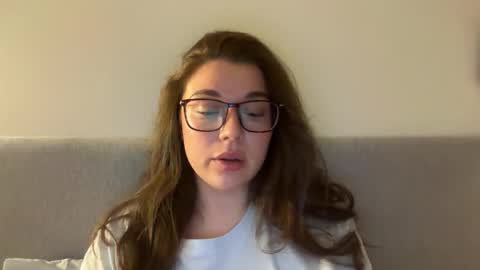 Ariana online show from April 10, 5:19 pm