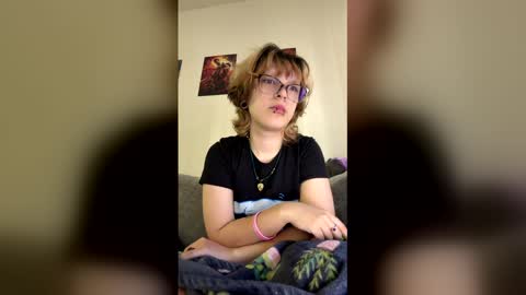 ubeflavoredcherry online show from March 15, 5:37 pm