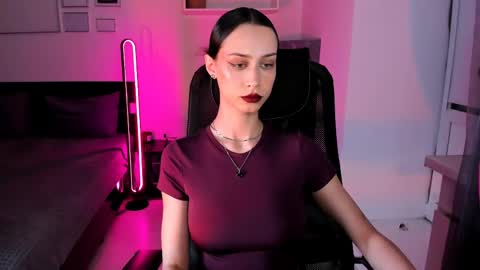 unaericaabistrong online show from April 17, 6:21 pm