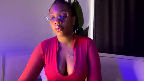 Unholybaddie online show from May 9, 7:43 am