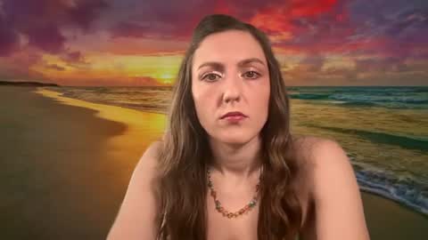 Lola Moonstone online show from July 8, 2:30 pm