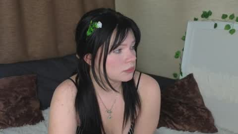 Penelope online show from April 15, 9:21 am