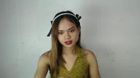 urasian_crisa online show from May 2, 8:50 am
