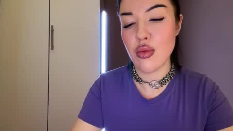 Margo online show from December 1, 1:58 pm