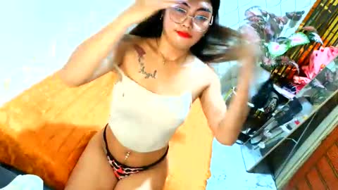 urdream_bride online show from June 8, 7:25 pm