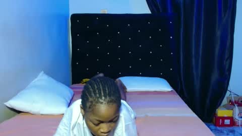 urflirtydoll online show from May 19, 12:23 pm