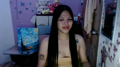 hi im kim online show from July 7, 10:52 am
