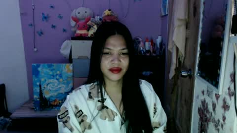hi im kim online show from June 20, 10:46 pm