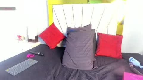 vahioleth  online show from July 22, 3:07 am
