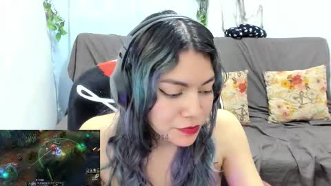 Vaiolet1314 online show from March 8, 2:37 am