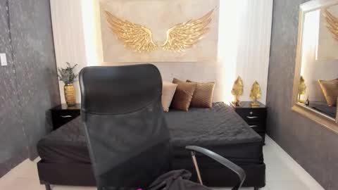 VALERIE online show from March 21, 7:08 pm