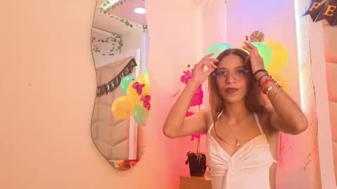 Valerie online show from May 6, 8:46 pm