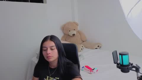 Juli C online show from April 4, 2:21 am