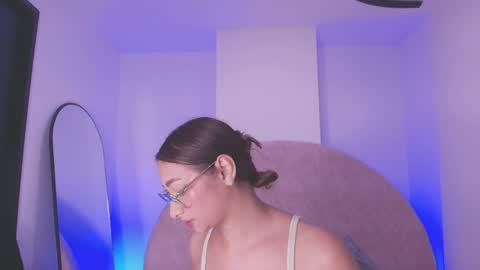 Valeryn online show from April 2, 3:04 am