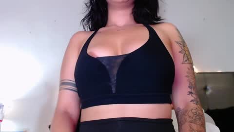  Ana Paula  online show from January 1, 12:00 am
