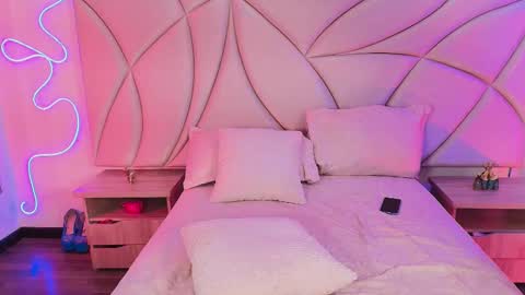 Vallery online show from March 20, 4:01 pm