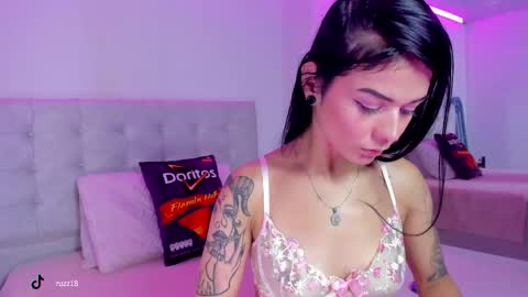 Vane  online show from April 15, 11:27 pm