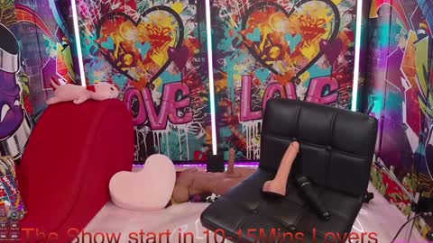  Vanessa  online show from March 3, 5:30 pm