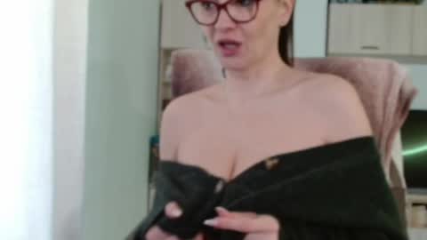 Vanessa online show from April 16, 10:26 am