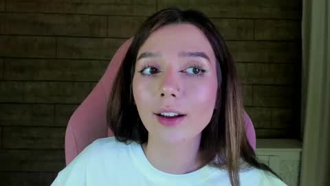 VanessaVienne online show from April 11, 4:32 pm