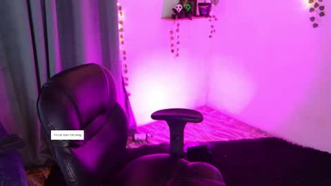 Vayolett online show from April 12, 3:42 am