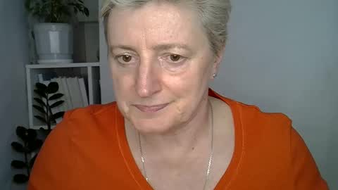 vea_motty online show from April 7, 3:03 pm